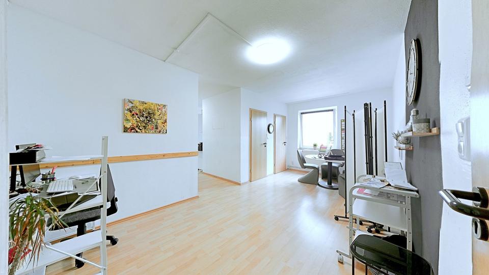 Thumbnail-Attraktive Bürofläche im Herzen von Varel – 1. OG in zentraler Fußgängerzone