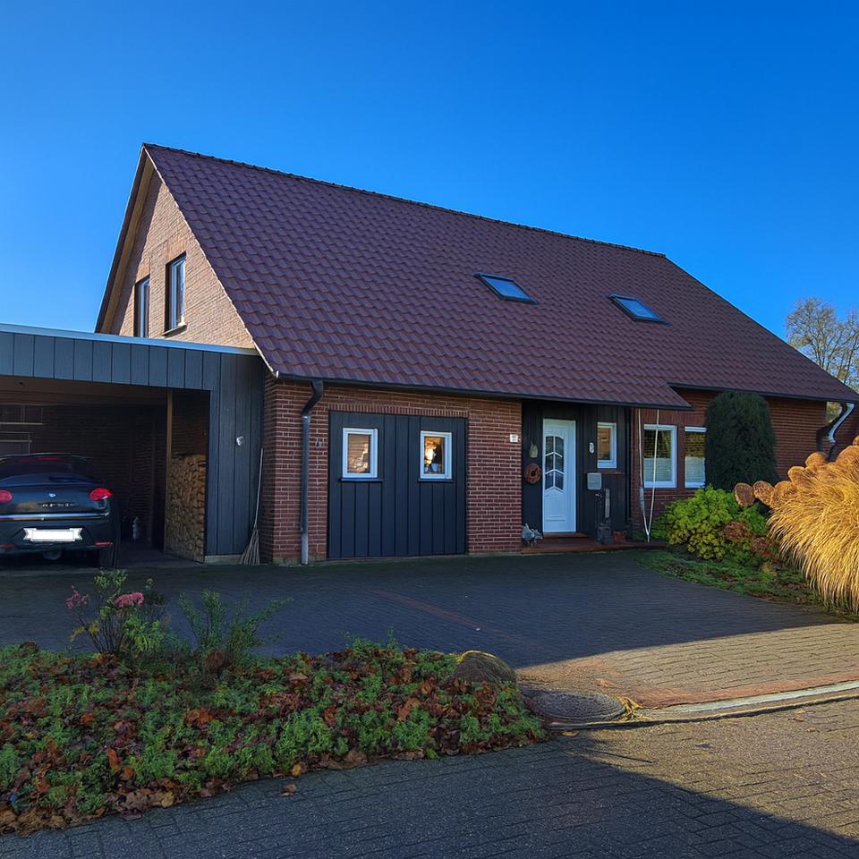 Thumbnail-Großzügige Oberwohnung in Hohenkirchen