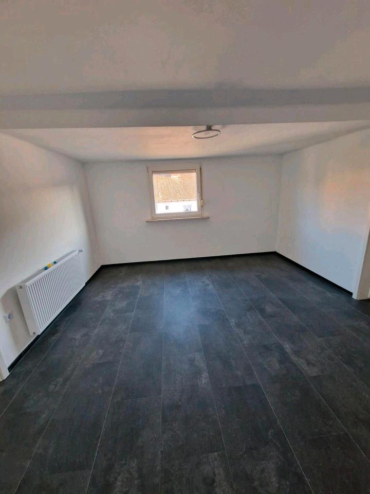 Thumbnail-Schöne,helle Wohnung in ruhiger Lage zu vermieten