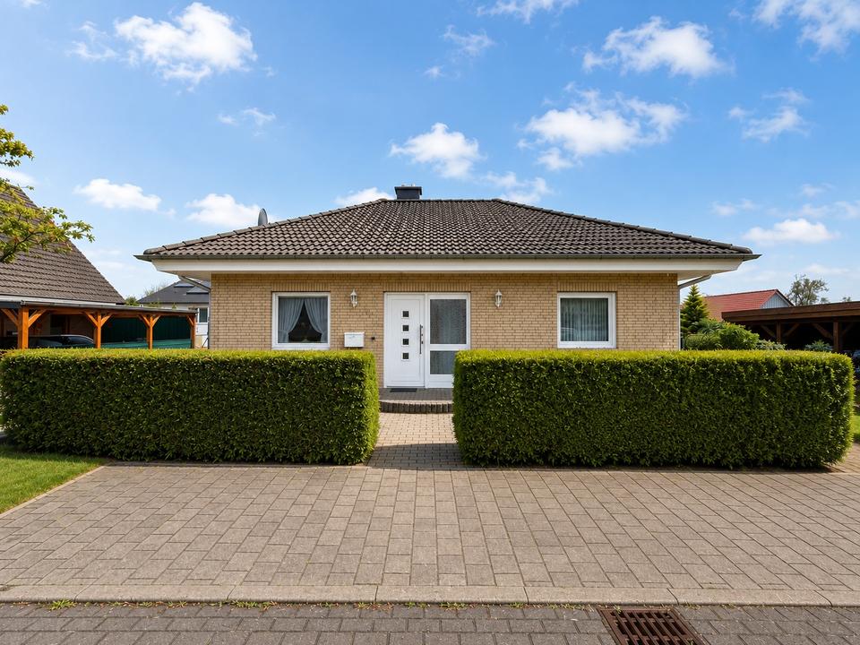 Thumbnail-Einfamilienhaus mit Garten, Terrasse, Carport und Keller