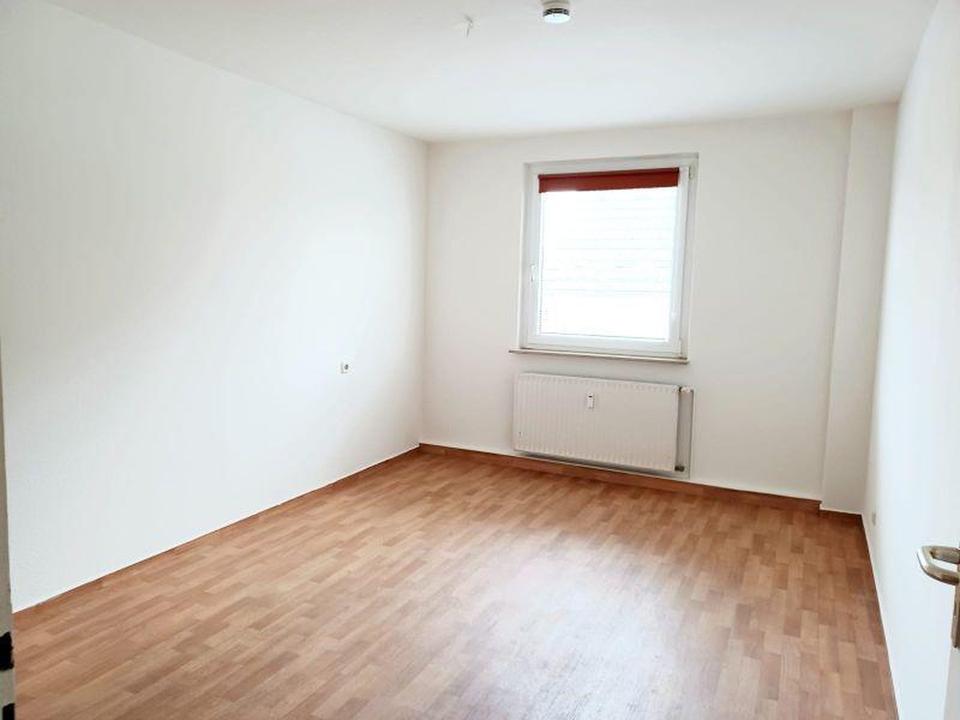 Thumbnail-Sehr schöne, helle und gepflegte 2 Zi- Wohnung mit Einbauküche in Freiburg