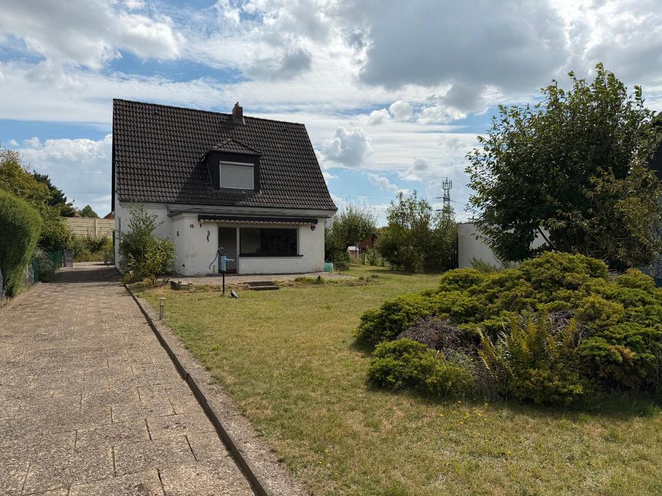 Thumbnail-Großes 771 m² Grundstück mit Haus & Garage in Laatzen-Rethen