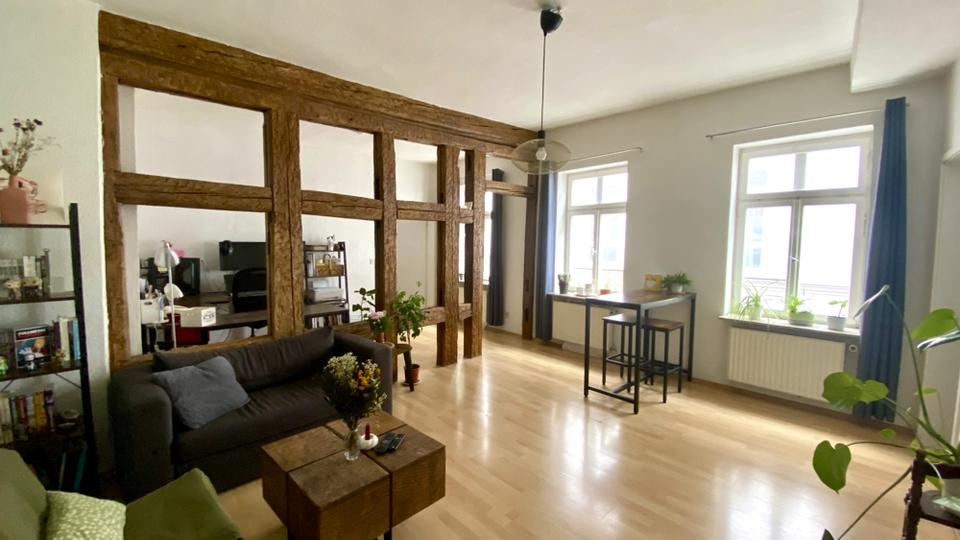 Thumbnail-Zentrale 2,5-Zimmer-Wohnung mit Charme zu vermieten!