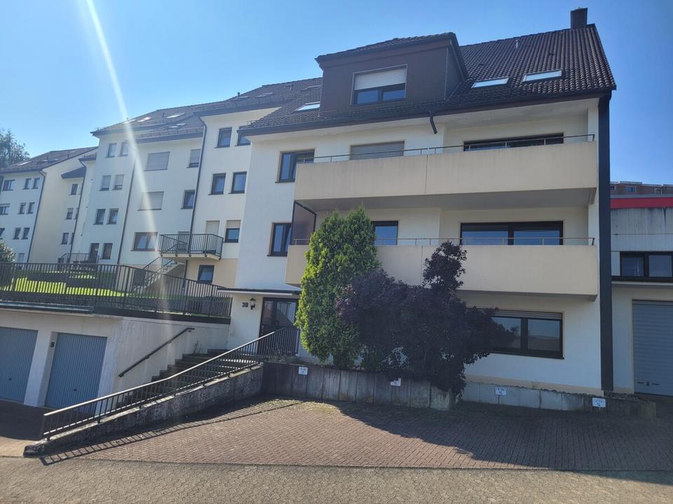 Thumbnail-Modern und renoviert! 2 Zi. KDB im DG - ruhige Straße in Hellersen - ideal für Singles und Paare