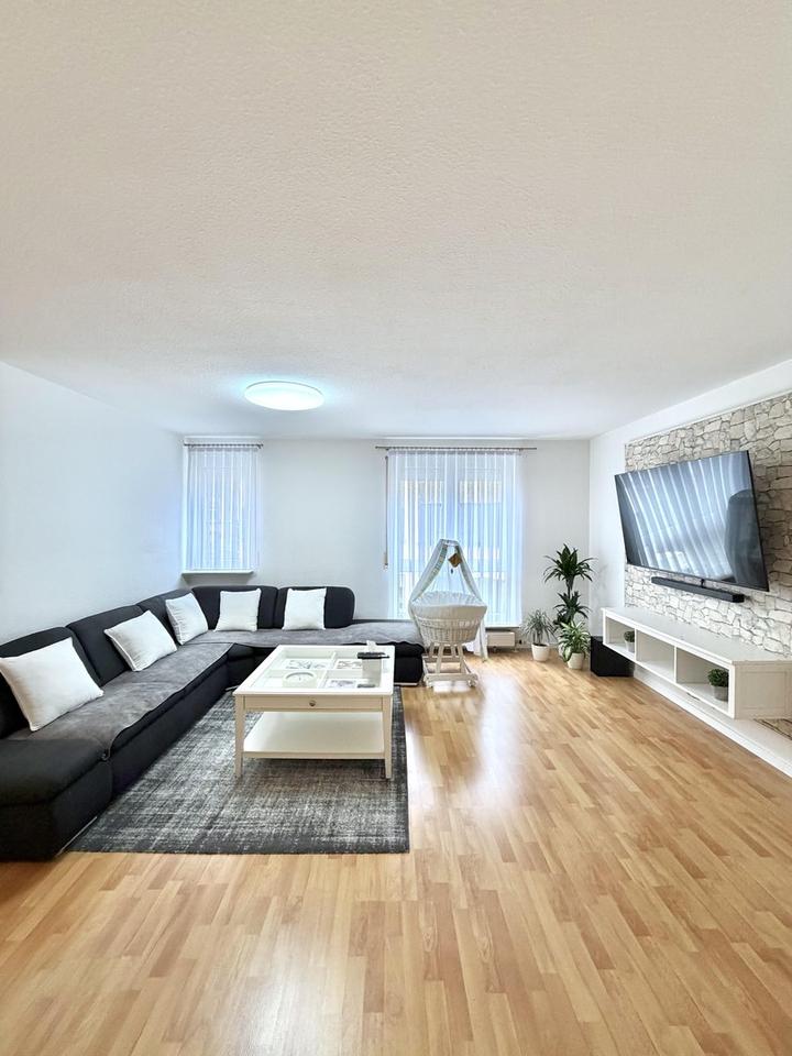 Thumbnail-Zentrale 3-Zi.-Wohlfühloase in Pforzheim-Dillweißenstein mit Tiefgarage