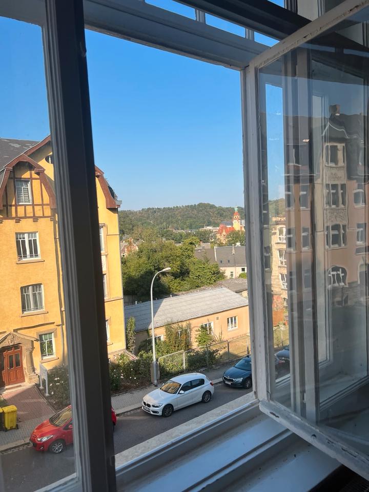 Thumbnail-Großzügige 4-Zimmer-Altbau-Wohnung Waldheim