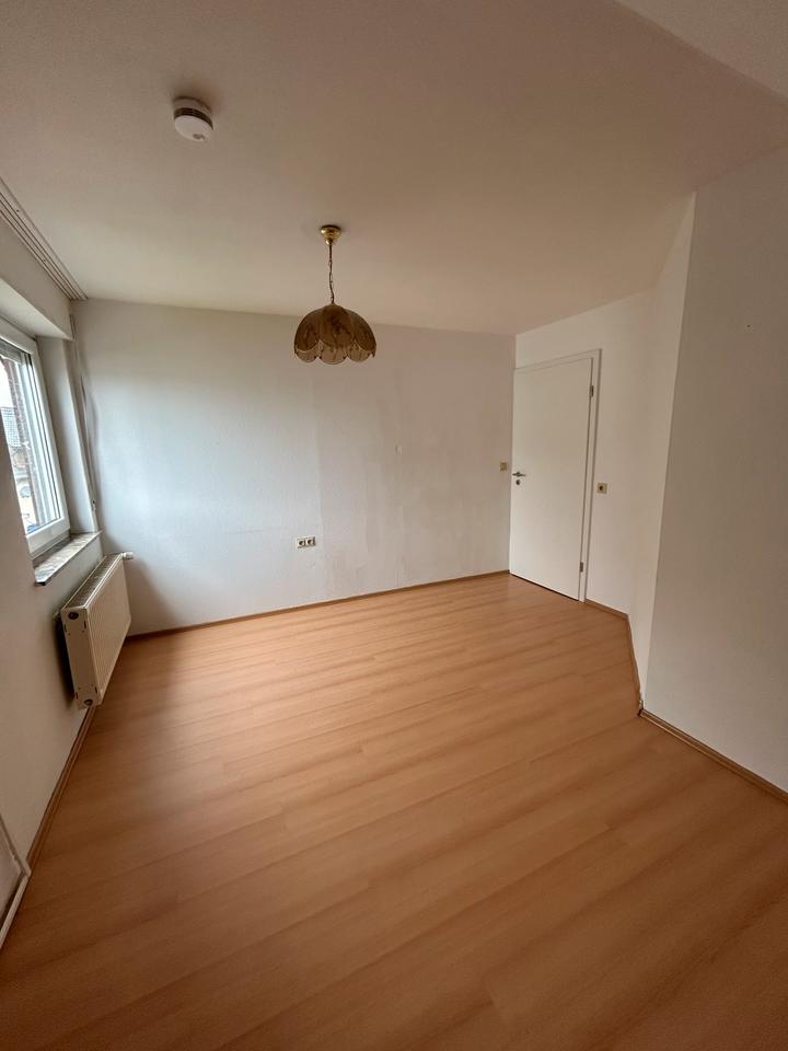 Thumbnail-4-Zimmer-Dachgeschosswohnung mit Balkon in Bisingen