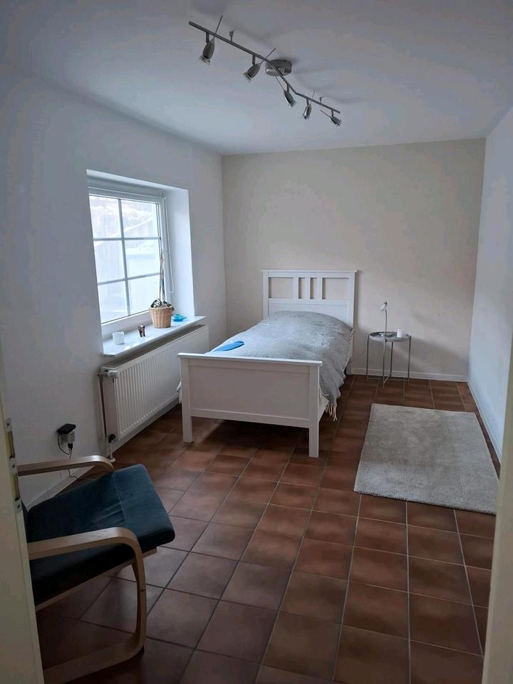 Thumbnail-1-Zimmer Wohnung vorerst befristet bis 30.09.26 zu vermieten