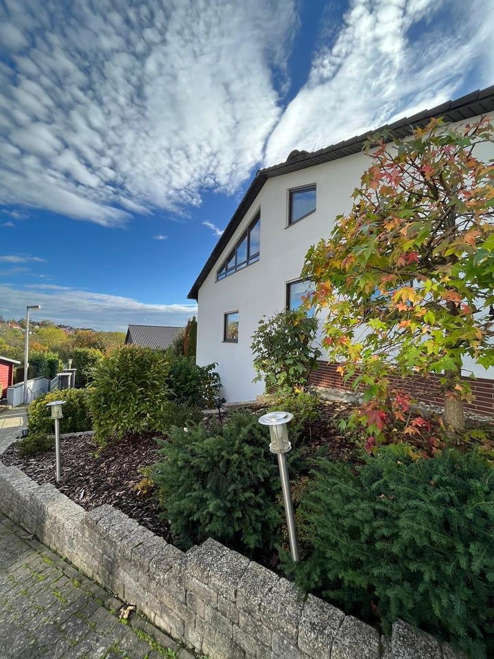 Thumbnail-Großzügiges Haus mit 2 Wohneinheiten mit Blick in die Natur