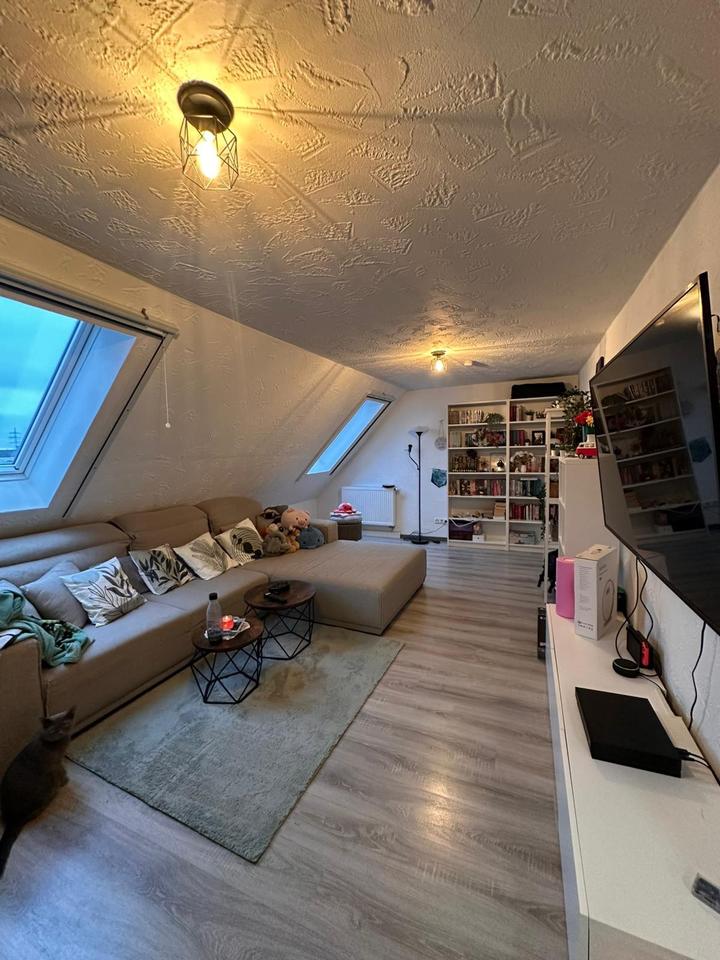 Thumbnail-Gemütliche, renovierte Dachgeschosswohnung