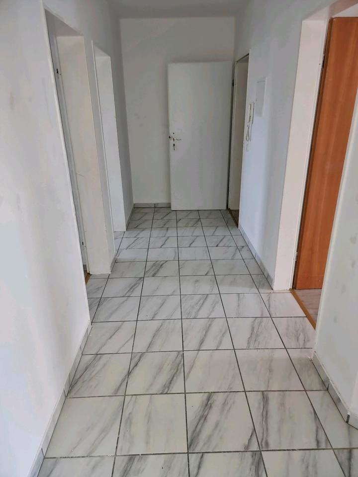 Thumbnail-Zentrale & Helle 3-Zimmer-Wohnung mit Traumbalkon im 3. OG