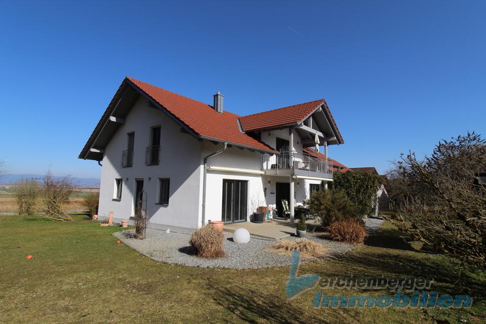 Thumbnail-***Einfamilienhaus mit Garten in idyllischer Lage, Nähe Osterhofen***