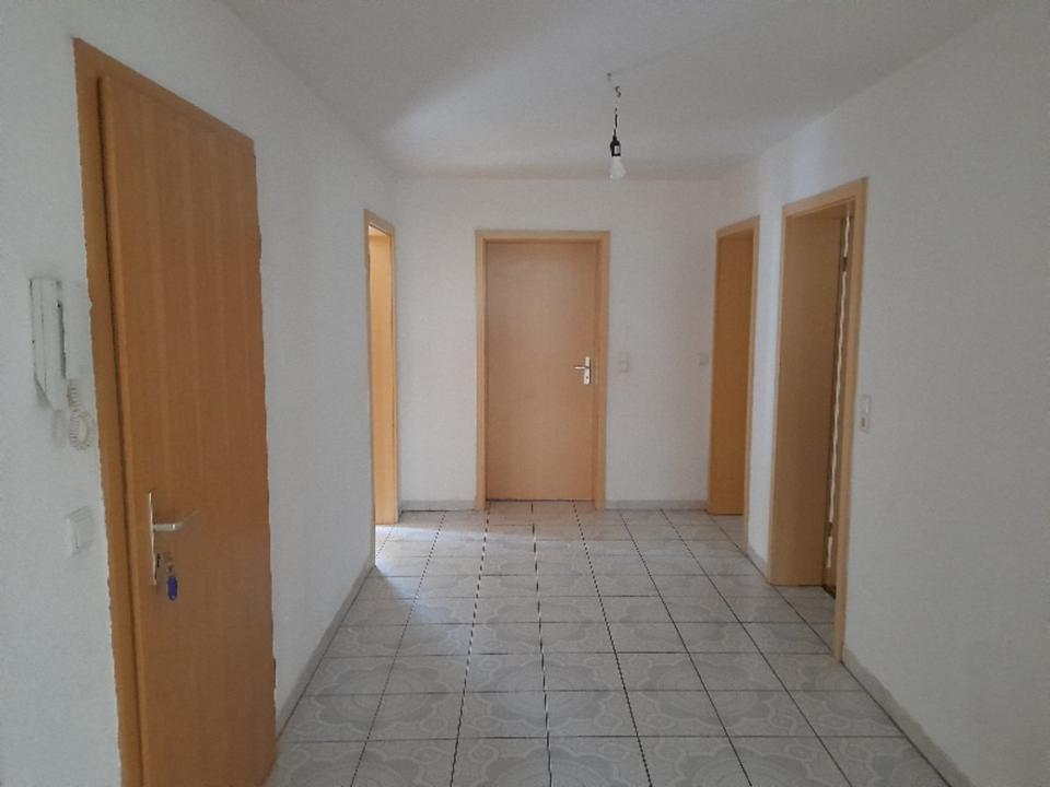 Thumbnail-Geräumige 5 Zimmerwohnung