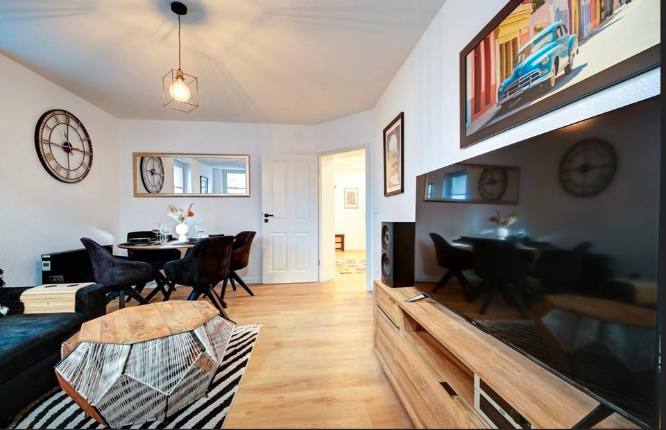 Thumbnail-Kernsanierte 2,5 Zimmer Wohnung mit Terrasse in Stuttgart-Ost