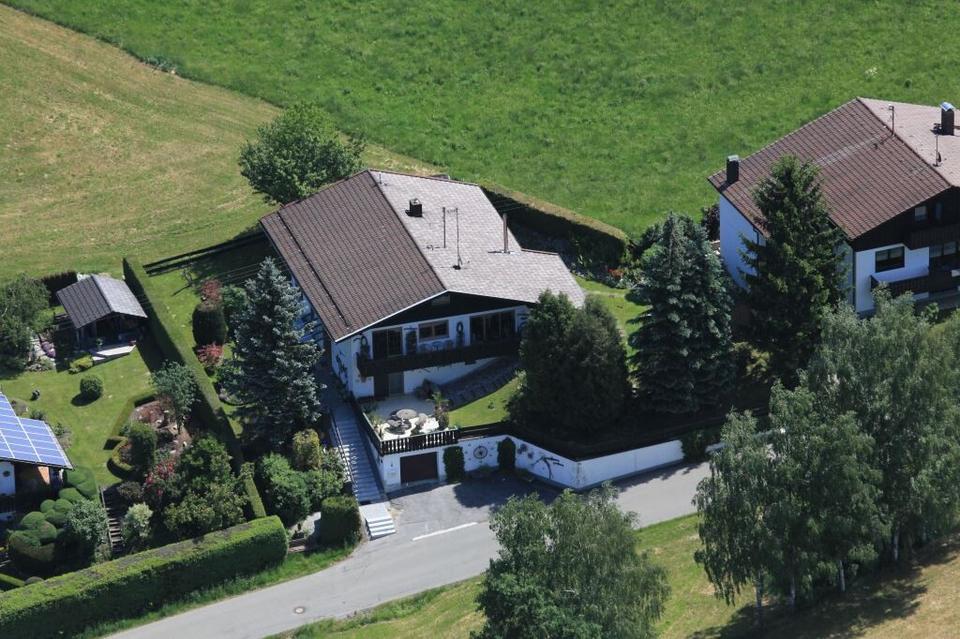 Thumbnail-Einfamilienhaus mit ELW in sonniger Lage