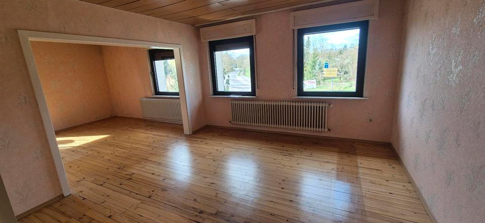 Thumbnail-Ab sofort Bezugsfrei! 5 Zimmer Wohnung ! 130 qm ! 1.OG !
