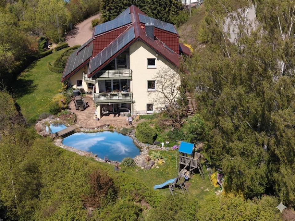 Thumbnail-Exklusives Familienanwesen mit Praxisoption und Wellnessbereich