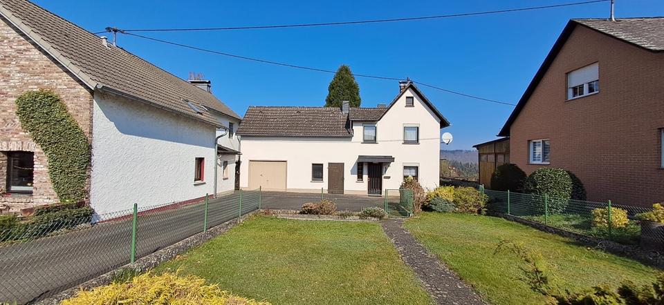 Thumbnail-Idyllisches Einfamilienhaus mit Garage und Keller zu verkaufen