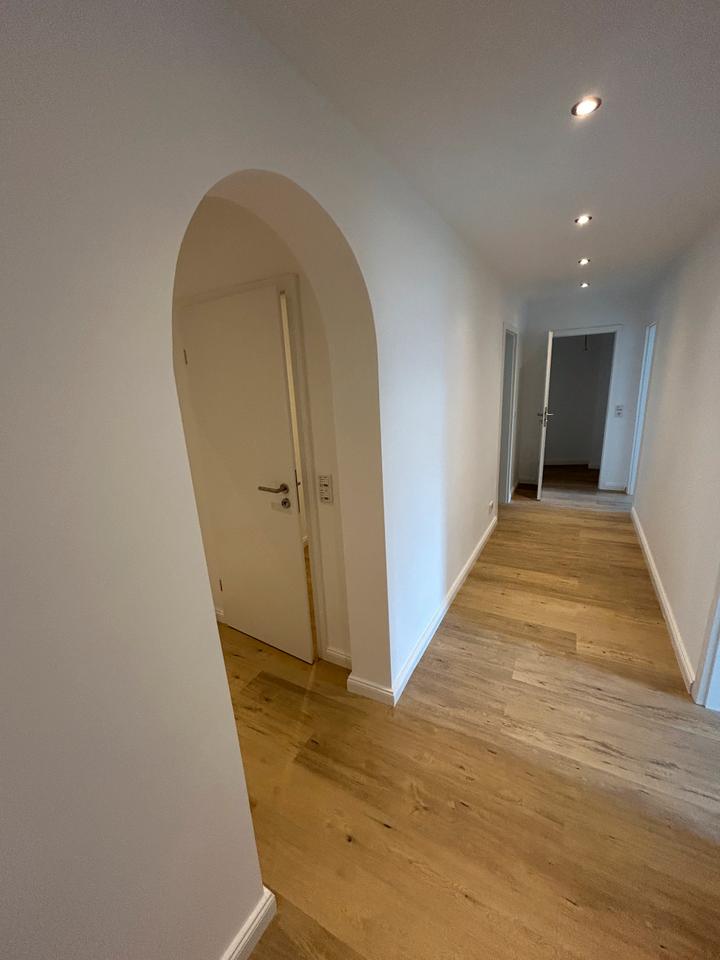 Thumbnail-***Top-kernsanierte 3-Zimmer-Wohnung mit Einbauküche nähe Zooviertel***