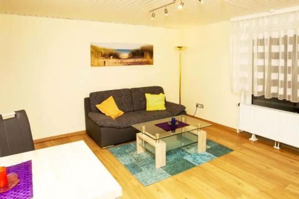 Thumbnail-Gepflegte kleine 2-ZW komplett möbliert, nur an Wochenendpendler