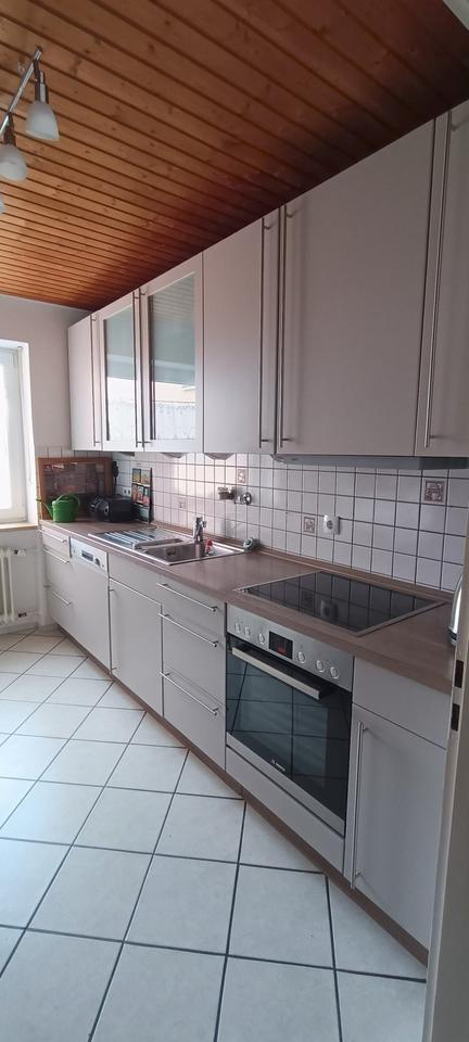 Thumbnail-3-Zimmer-Wohnung im 4. OG mit Aufzug in Neutraubling