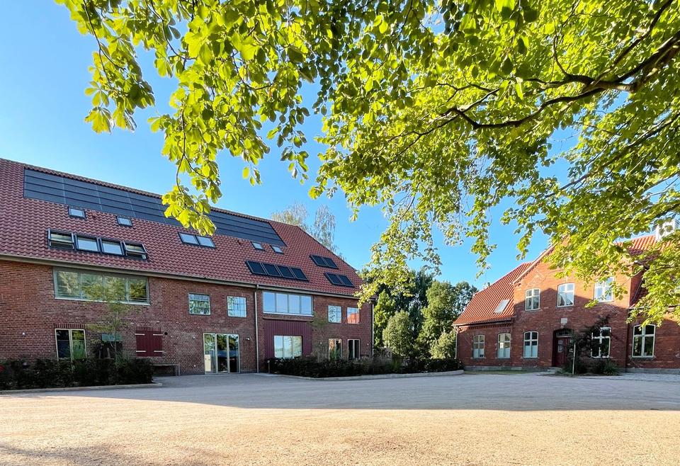 Thumbnail-5-Zimmer-Wohnung mit gehobener Ausstattung und lichtdurchfluteter