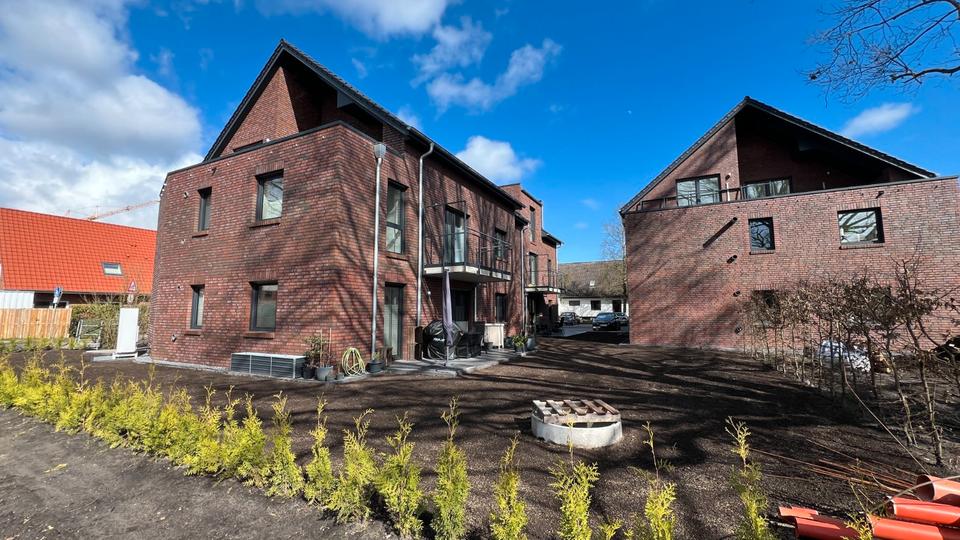 Thumbnail-Moderne helle 5-Zimmer-Neubauwohnung, Dachterrasse, Stellplatz