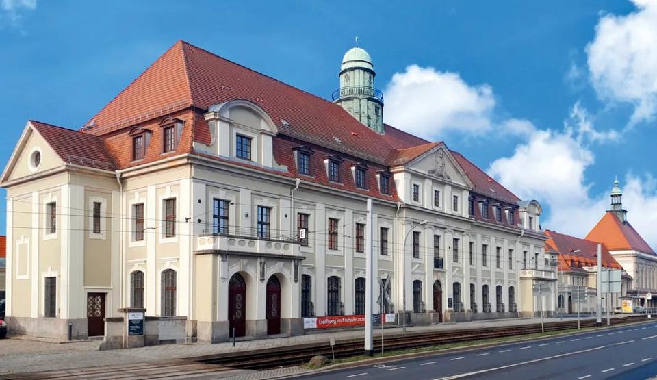 Thumbnail-schöne 1,5 ZKB Wohnung im DG mit Fahrtsuhl imitten v. Görlitz