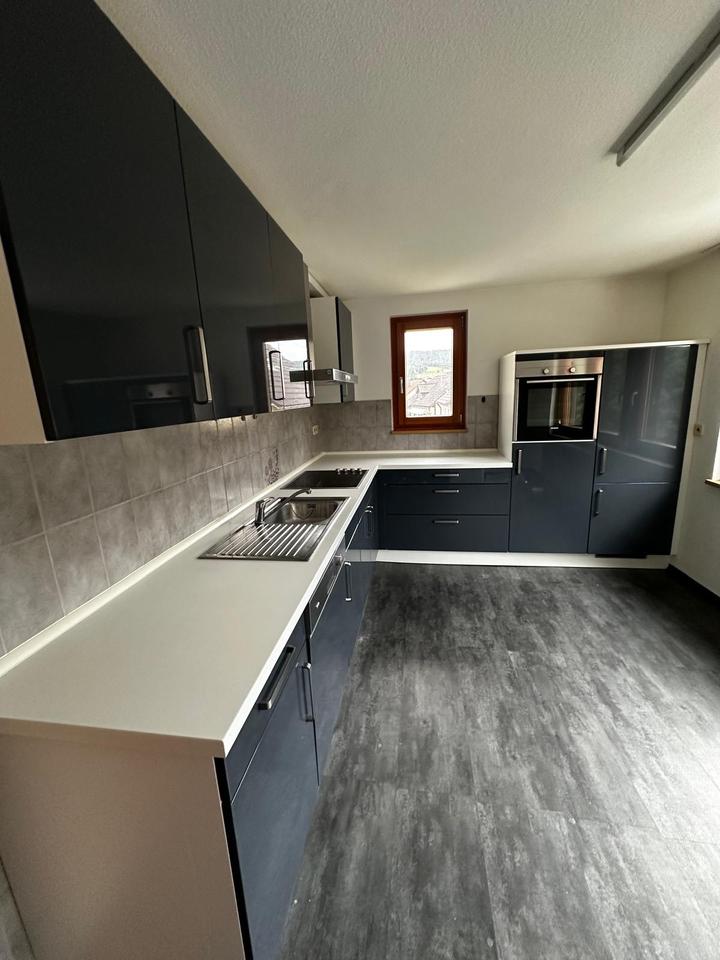 Thumbnail-Lichtdurchflutet 4 Zimmer Wohnung in zentraler Lage vermieten