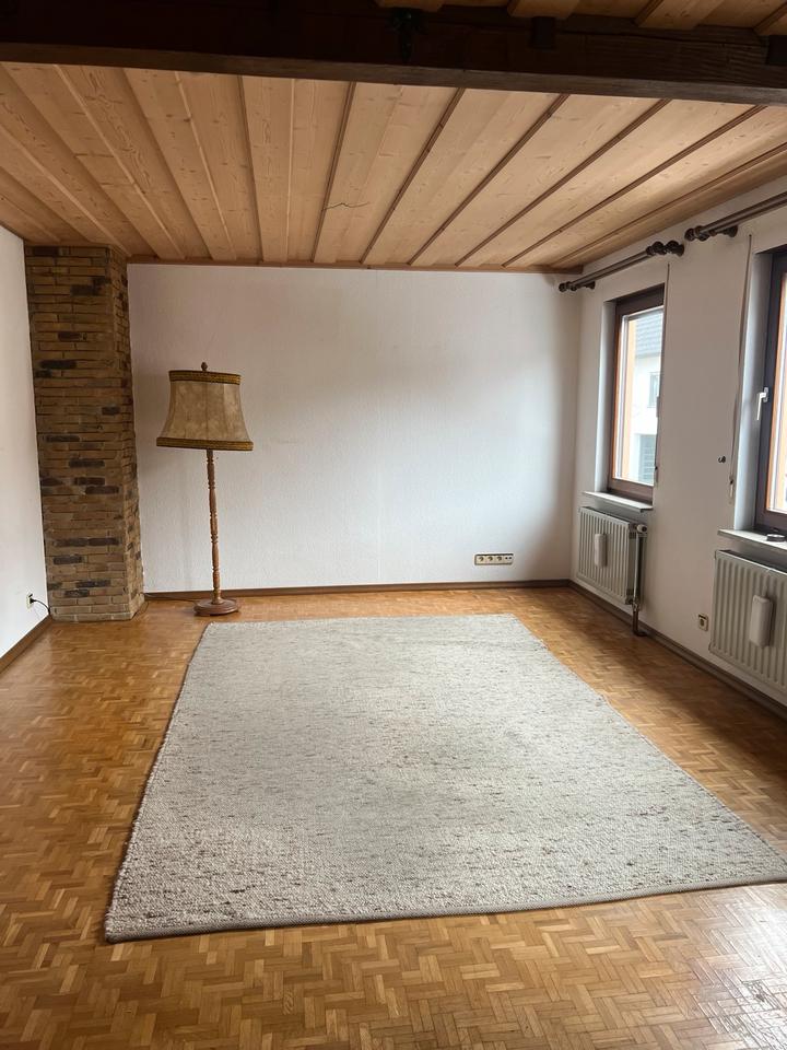 Thumbnail-Charmante 100 m² Wohnung in Bad Urach