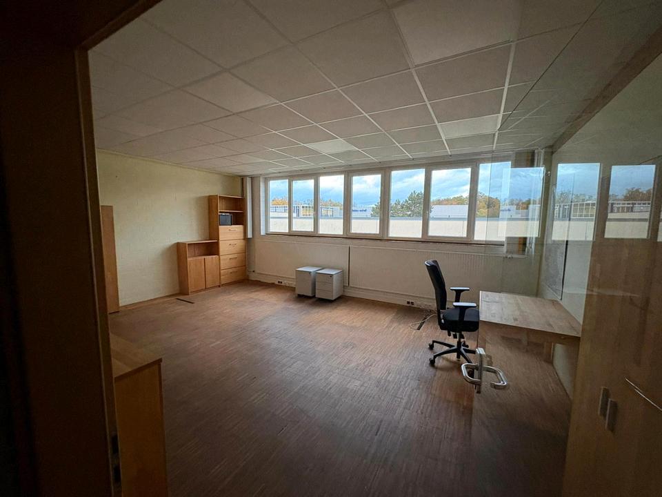 Thumbnail-Büro Verwaltung Startup Fahrschule