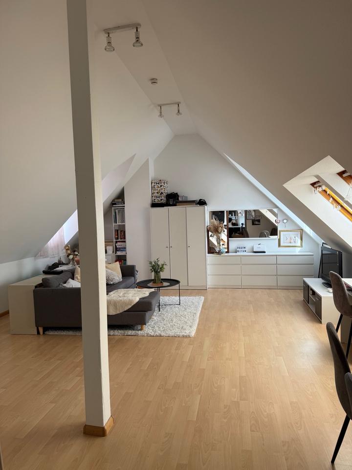 Thumbnail-Sehr schöne, helle 1,5 Zi. Wohnung