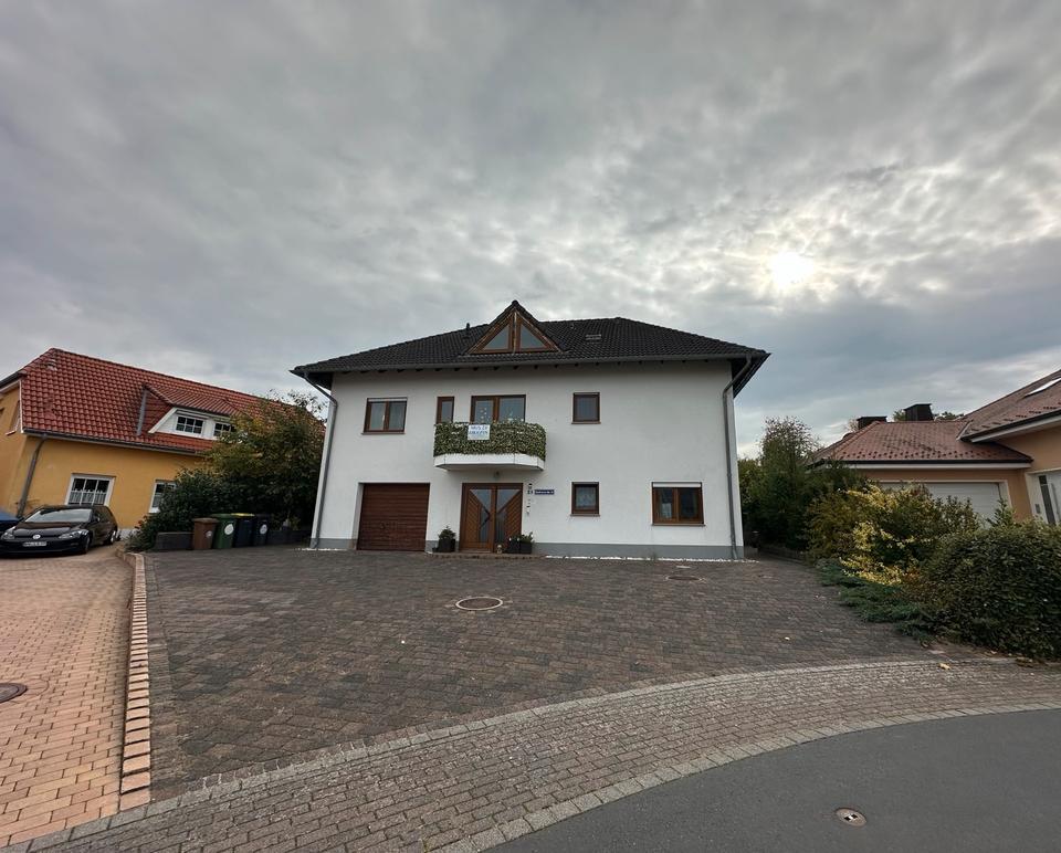 Thumbnail-Freistehendes Einfamilienhaus mit Einliegerwohnung und Sauna
