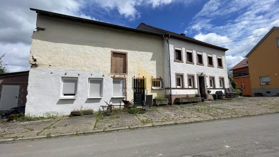 Thumbnail-Wohnhaus mit Platz für 5 Wohneinheiten -Preisvorschlag-