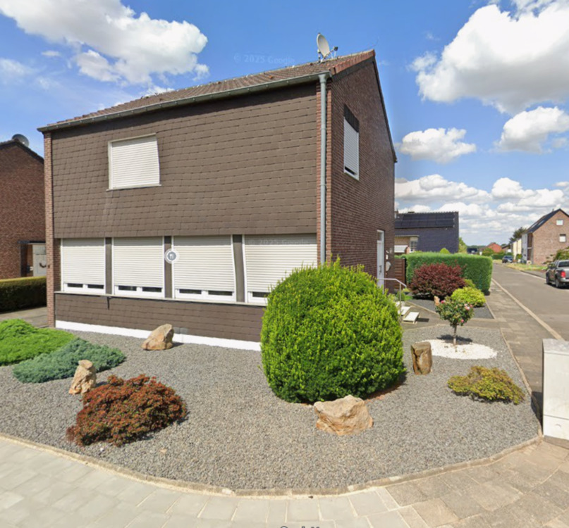 Thumbnail-Freistehendes Einfamilienhaus