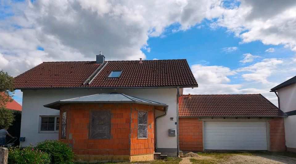 Thumbnail-Einfamilienhaus mit großem Grundstück und Doppelgarage