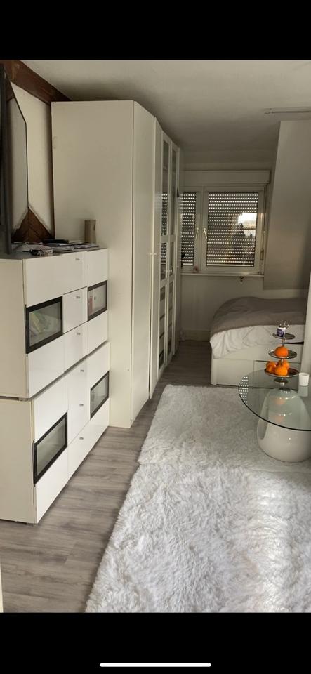 Thumbnail-Ein Zimmerwohnung,