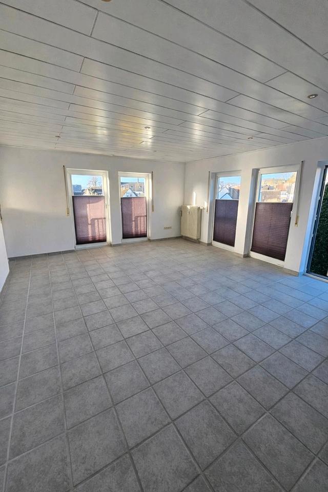 Thumbnail-Helle 3Zi-Eigentumswohnung (96 m²) mit Terrasse, Balkon & Garage