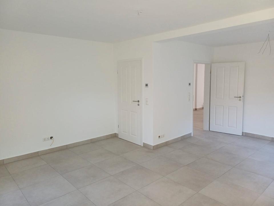Thumbnail-Geräumige Erdgeschosswohnung mit 3,5 Zimmern
