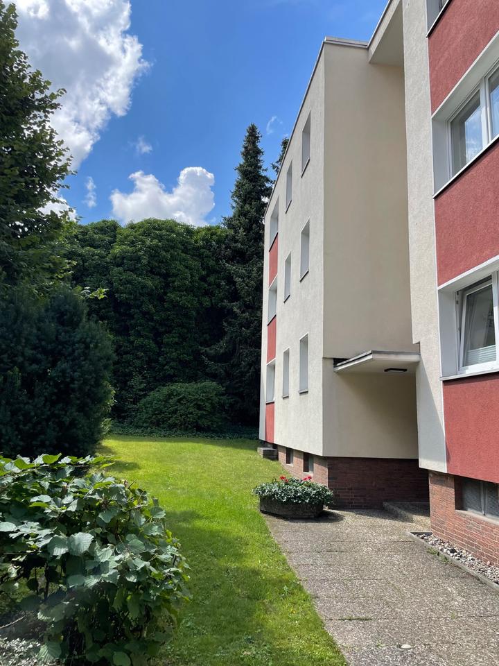 Thumbnail-1-Zimmer-Wohnung mit Balkon und separater Küche in Hannover-Ahlem