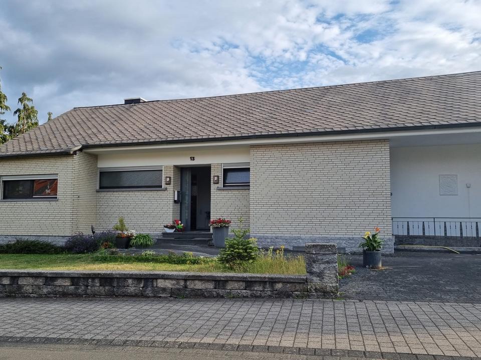 Thumbnail-Freistehendes Einfamilienhaus im Herzen von Arzfeld