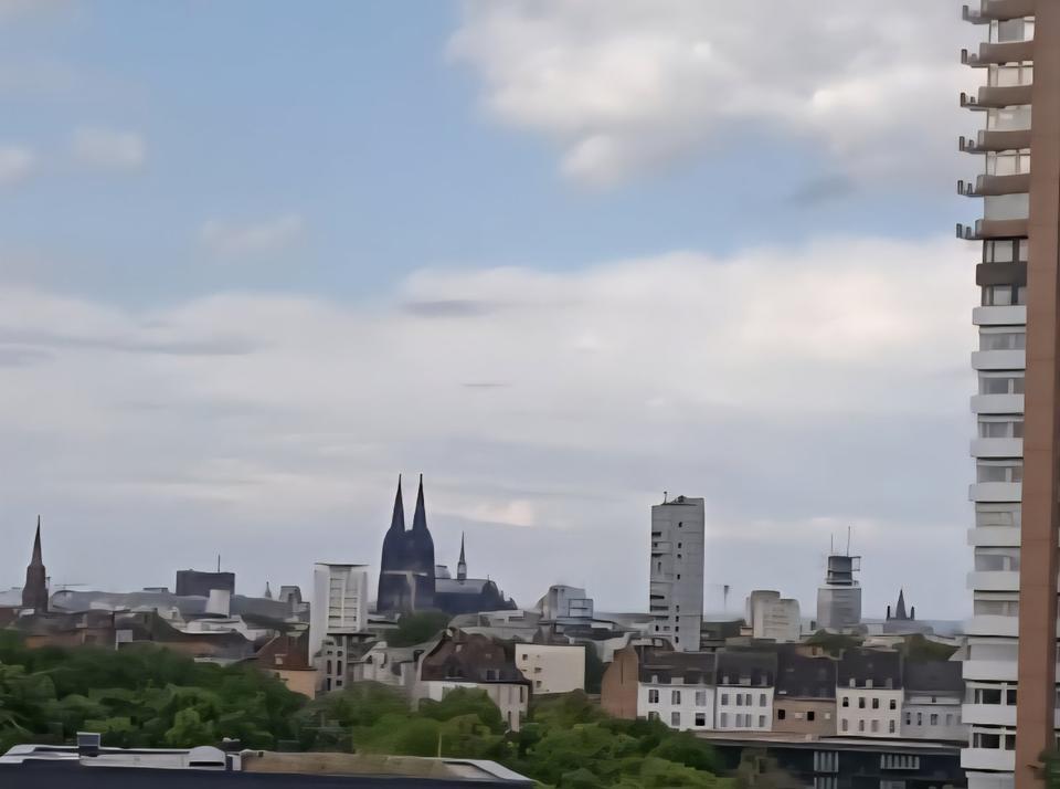 Thumbnail-UNI Center Köln 1 Zimmer Appartement mit 4 Stellplätzen, Domblick