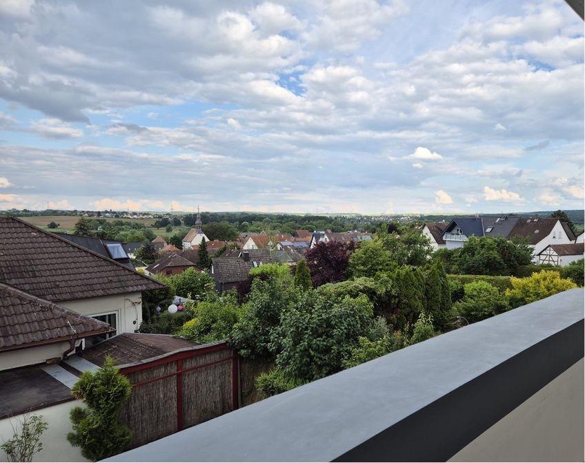 Thumbnail-Maisonnette-Wohnung mit Garten und Balkon in ruhiger, grüner Lage