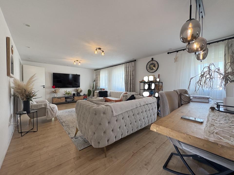 Thumbnail-Provisionsfrei! Renoviertes RMH in Uhingen - ELW möglich