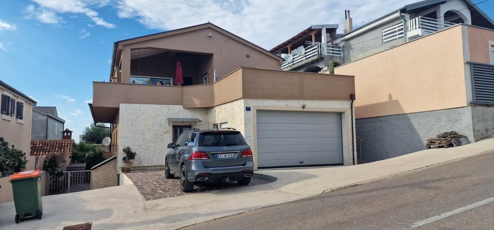 Thumbnail-Zwei Ferienwohnungen mit Pool zur Miete in Zadar.