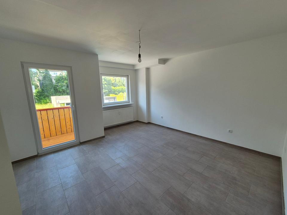 Thumbnail-helle 3 Zimmer Wohnung RS Lennep m.Balkon