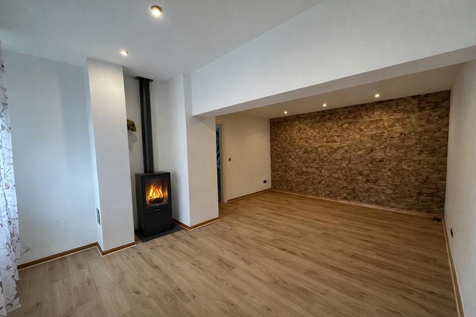 Thumbnail-Frisch renovierte EG Wohnung Außenbereich eigenem Eingang in RE