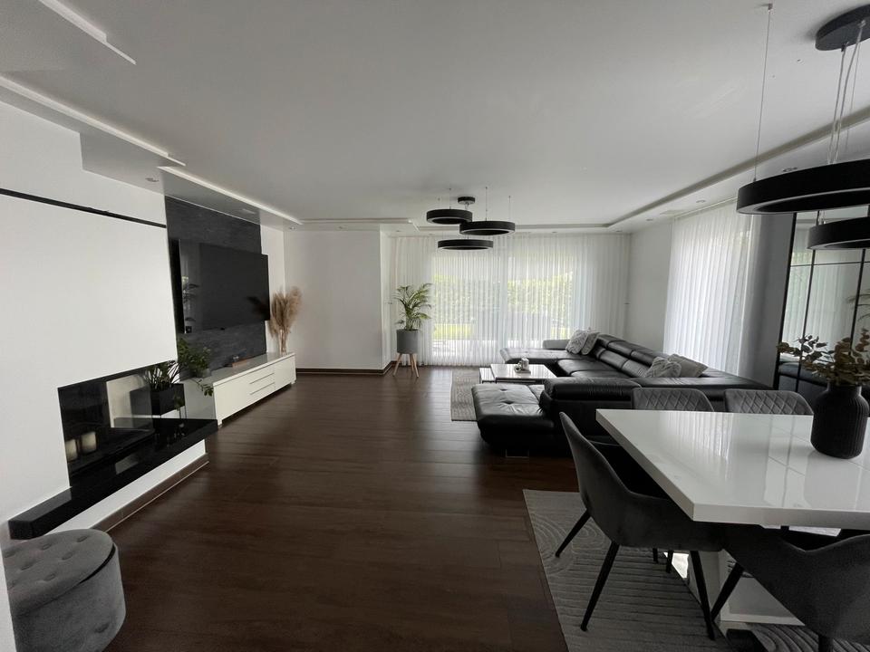 Thumbnail-Doppelhaushälfte 6 ZKB mit 170qm zu vermieten