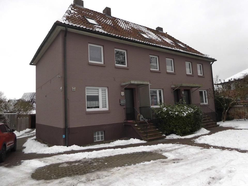 Thumbnail-Große 5-Zimmer-Wohnung im Parterre zu vermieten