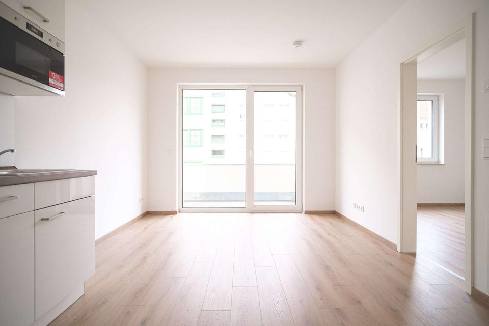 Thumbnail-Hochwertige 2-Zimmer-Wohnung mit sonnigem Balkon und EBK ab sofort